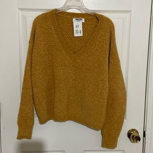 Mustard sweater